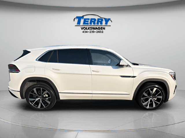 2026 Volkswagen Atlas Cross Sport SEL Premium R-Line Photo in Forest VA 24551