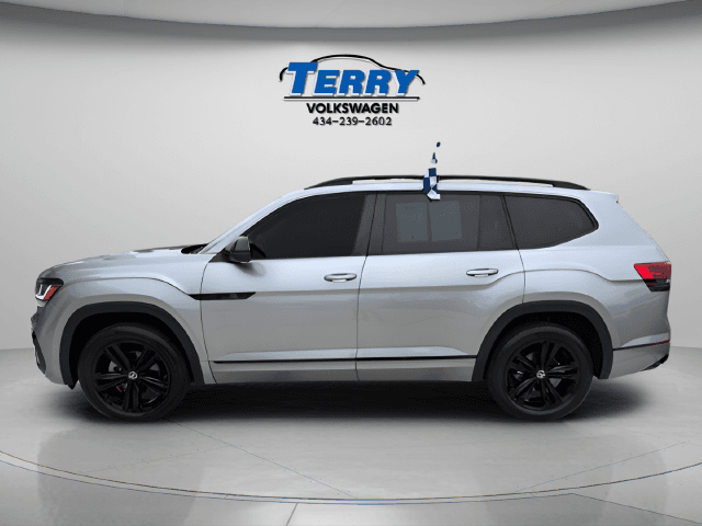 2023 Volkswagen Atlas 3.6L V6 SEL R-Line Photo in Forest VA 24551