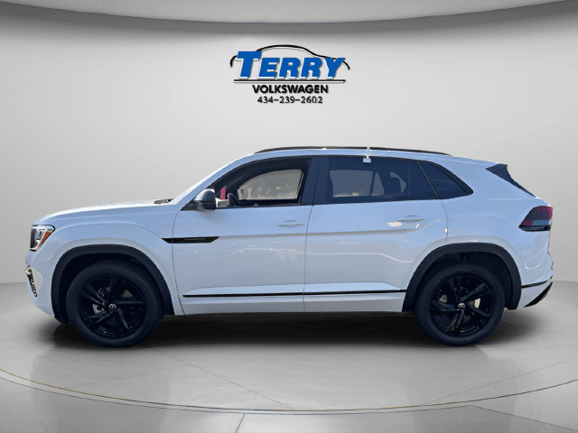 2026 Volkswagen Atlas Cross Sport SEL R-Line Black Photo in Forest VA 24551