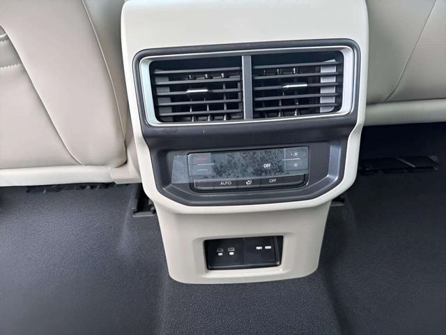 2026 Volkswagen Atlas 2.0T SE w/Technology Photo in Lynchburg VA 24502