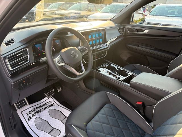 2026 Volkswagen Atlas Cross Sport 2.0T SEL Premium R-Line Photo in Lynchburg VA 24502