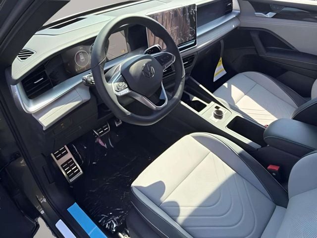 2026 Volkswagen Tiguan 2.0T SE R-Line Black Photo in Lynchburg VA 24502