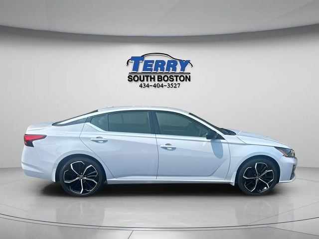 2024 Nissan Altima 2.5 SR Photo in Boston VA 24592