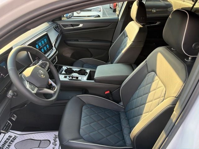2026 Volkswagen Atlas Cross Sport 2.0T SEL Premium R-Line Photo in Lynchburg VA 24502