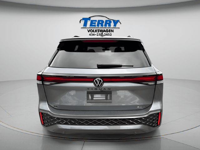 2026 Volkswagen Tiguan SE R-Line Black Photo in Forest VA 24551