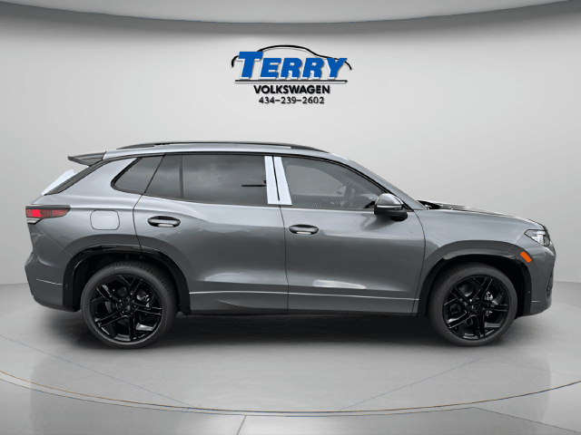 2026 Volkswagen Tiguan SE R-Line Black Photo in Forest VA 24551