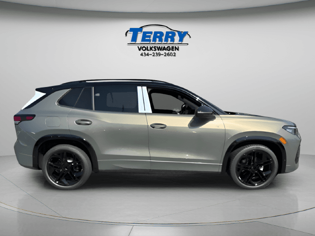 2026 Volkswagen Tiguan SE R-Line Black Photo in Forest VA 24551