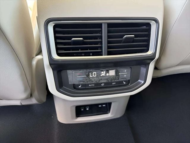 2026 Volkswagen Atlas 2.0T SEL Premium R-Line Photo in Lynchburg VA 24502