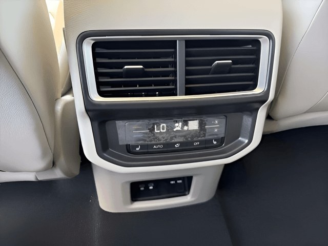 2026 Volkswagen Atlas SEL Premium R-Line Photo in Forest VA 24551