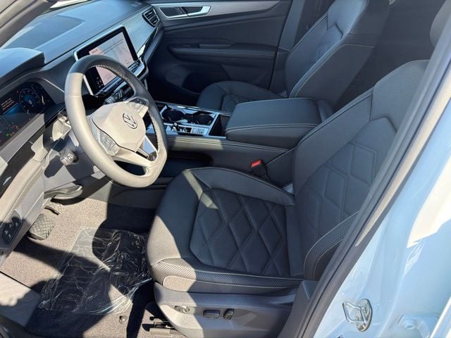 2026 Volkswagen Atlas Cross Sport 2.0T SE w/Technology Photo in Lynchburg VA 24502