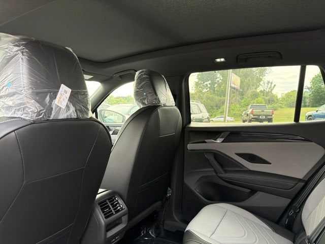 2026 Volkswagen Tiguan SE R-Line Black Photo in Forest VA 24551