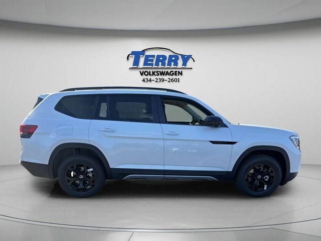 2026 Volkswagen Atlas 2.0T Peak Edition Photo in Lynchburg VA 24502