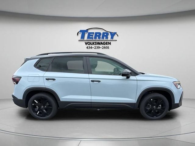 2026 Volkswagen Taos 1.5T SE Black Photo in Lynchburg VA 24502
