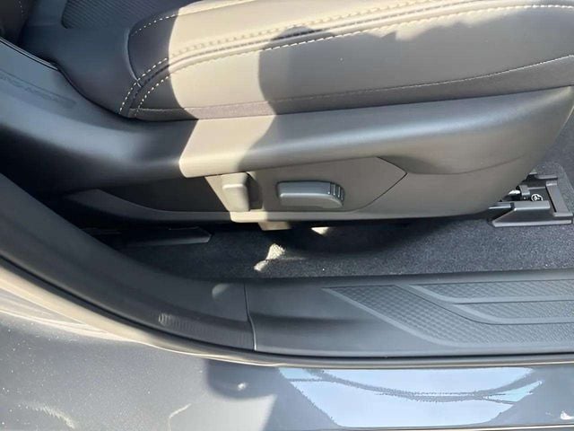 New 2026 Subaru Outback Limited - photo - 12