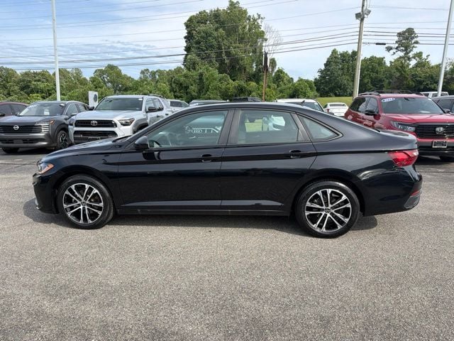 Pre-Owned 2025 Volkswagen Jetta 1.5T Sport - photo - 2