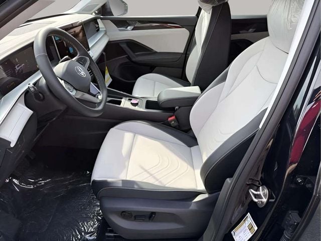 New 2026 Volkswagen Tiguan 2.0T SE - photo - 8
