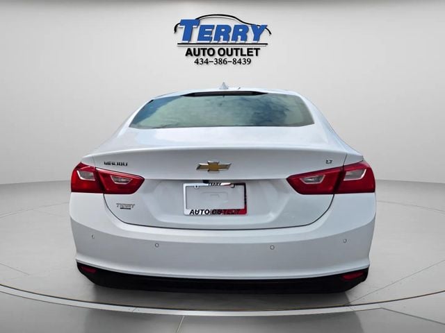 Pre-Owned 2024 Chevrolet Malibu LT - photo - 3