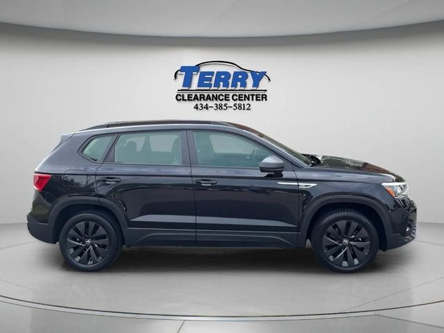 Pre-Owned 2024 Volkswagen Taos 1.5T S - photo - 1