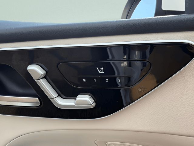 Pre-Owned 2025 Mercedes-Benz C-Class C 300 - photo - 15