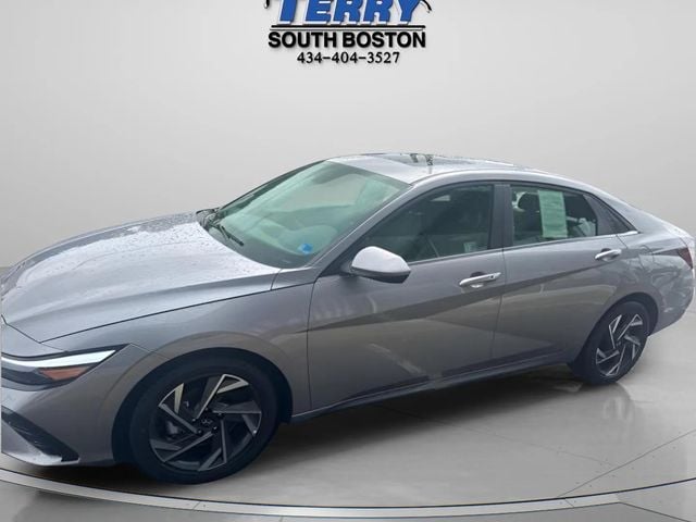 Pre-Owned 2025 Hyundai Elantra SEL Convenience - photo - 2