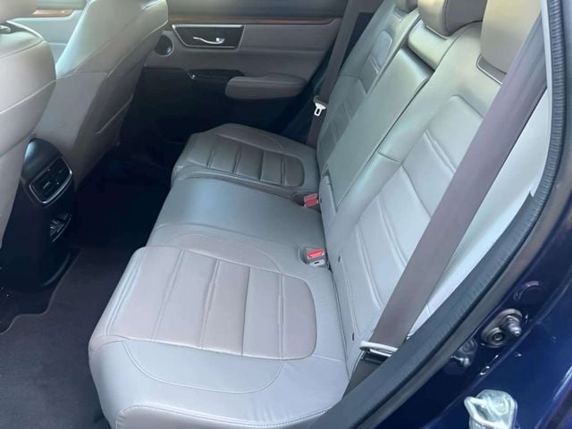 Pre-Owned 2019 Honda CR-V Touring - photo - 4