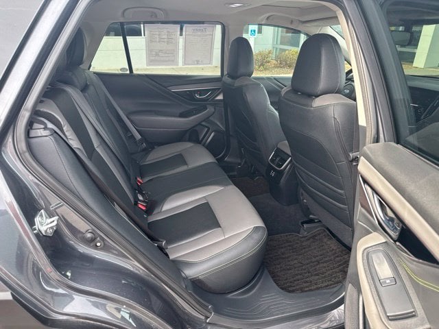 Pre-Owned 2024 Subaru Outback Onyx Edition - photo - 17