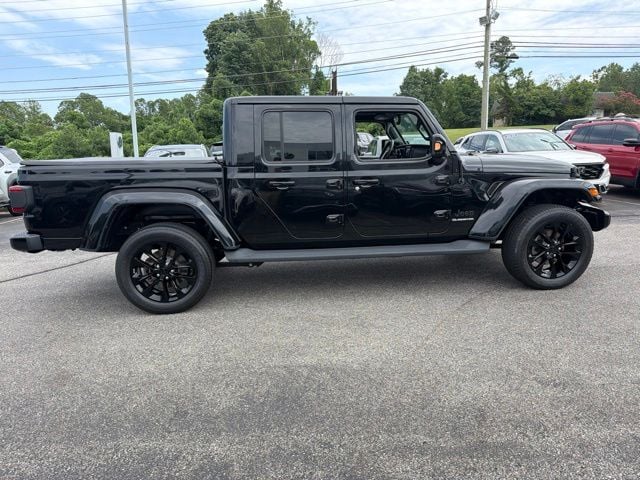 Pre-Owned 2022 Jeep Gladiator Overland - photo - 0