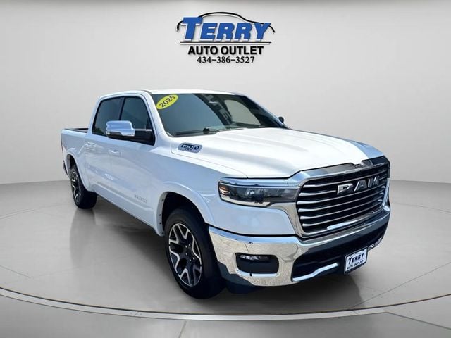 Pre-Owned 2025 Ram 1500 Laramie - photo - 1