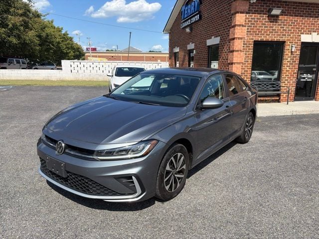 Pre-Owned 2025 Volkswagen Jetta 1.5T S - photo - 1