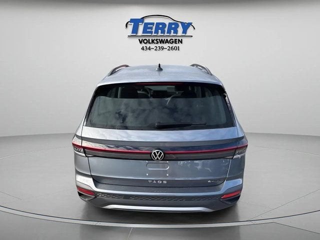 Pre-Owned 2025 Volkswagen Taos 1.5T S - photo - 2