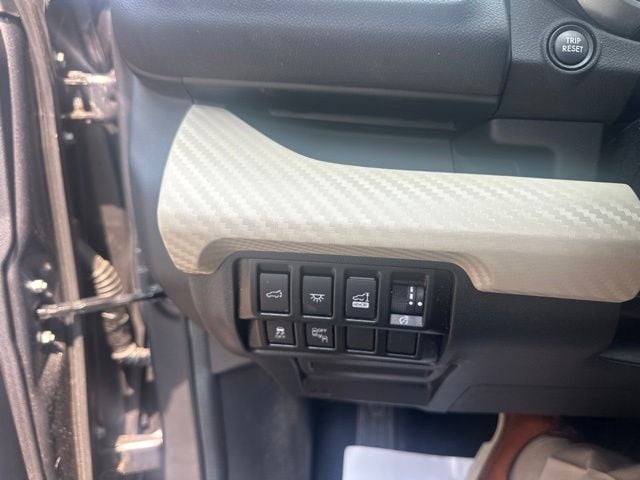 Pre-Owned 2022 Subaru Ascent Premium - photo - 8