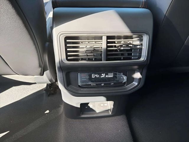 New 2026 Volkswagen Atlas 2.0T Peak Edition - photo - 4