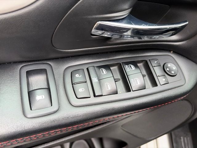 Pre-Owned 2019 Dodge Grand Caravan GT - photo - 10