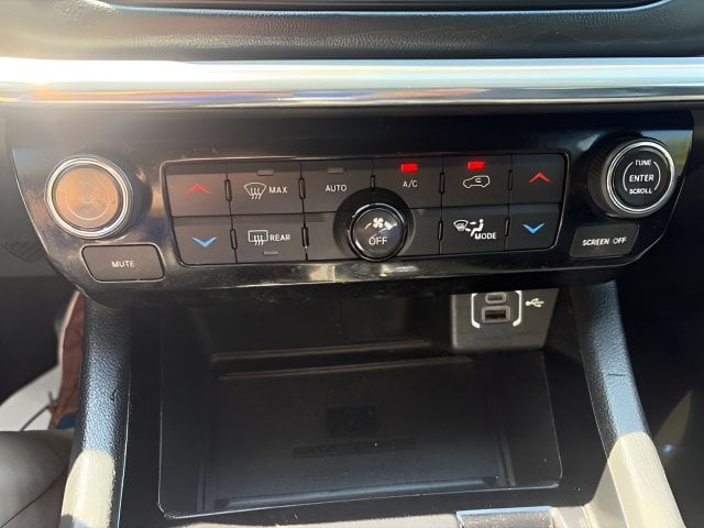 Pre-Owned 2022 Jeep Compass Limited - photo - 14