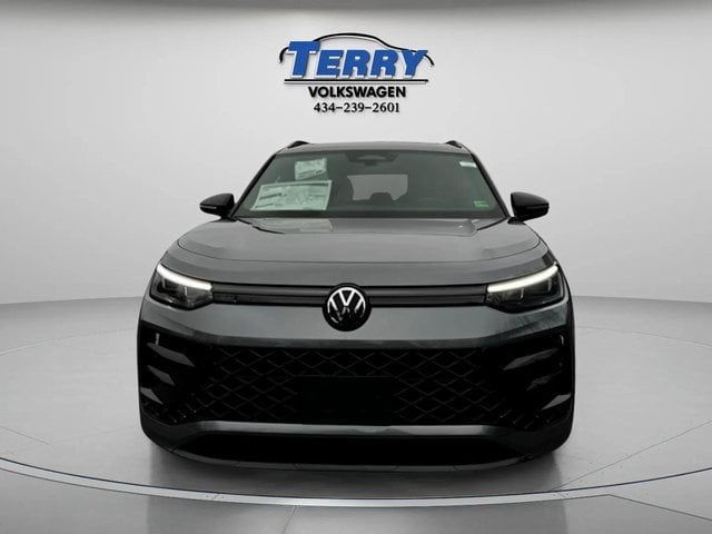 Pre-Owned 2026 Volkswagen Tiguan SE R-Line Black - photo - 1
