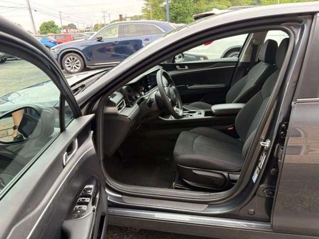 Pre-Owned 2023 Kia K5 LXS - photo - 7
