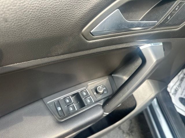 Pre-Owned 2020 Volkswagen Tiguan 2.0T SE - photo - 6