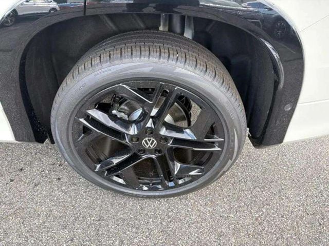 New 2026 Volkswagen Tiguan 2.0T SE R-Line Black - photo - 7
