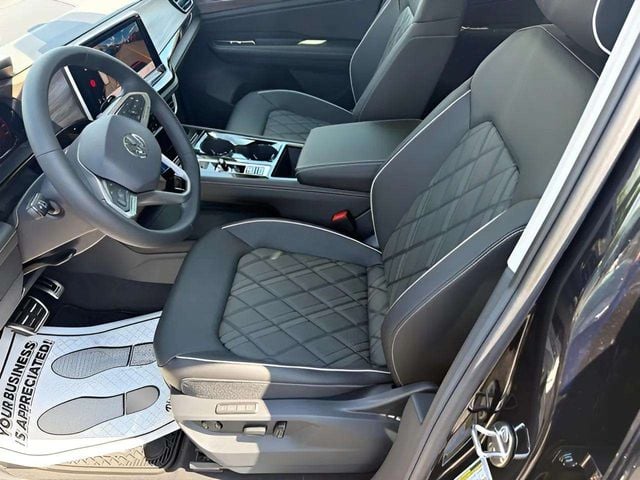 New 2026 Volkswagen Atlas 2.0T SEL Premium R-Line - photo - 4