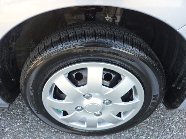 Pre-Owned 2024 Mitsubishi Mirage ES - photo - 7