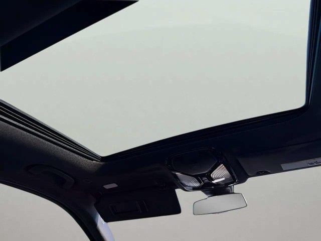 Pre-Owned 2024 BMW 3 Series 330i xDrive - photo - 10