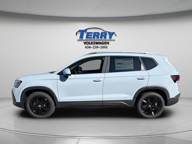 New 2026 Volkswagen Taos 1.5T SE - photo - 2