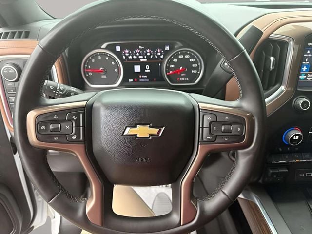 Pre-Owned 2023 Chevrolet Silverado 2500HD High Country - photo - 30