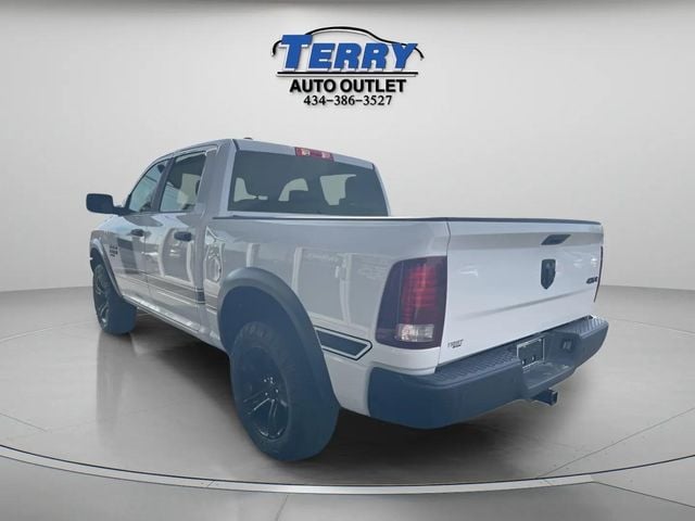 Pre-Owned 2024 Ram 1500 Classic Warlock - photo - 4