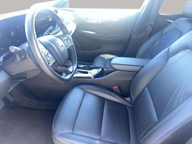 Pre-Owned 2025 Buick Envista Sport Touring - photo - 7