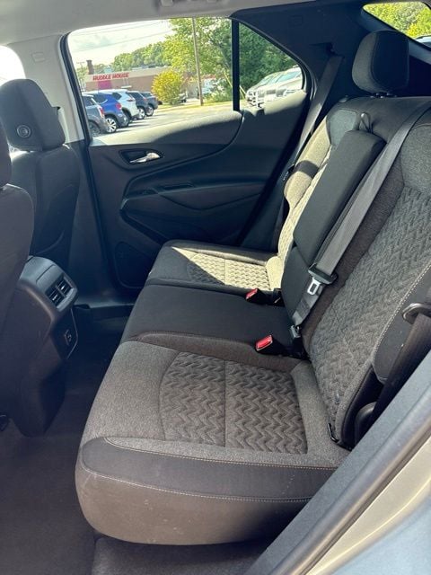 Pre-Owned 2024 Chevrolet Equinox LT - photo - 8