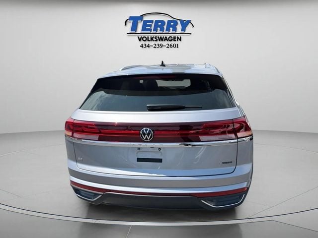 New 2026 Volkswagen Atlas Cross Sport 2.0T SE - photo - 3