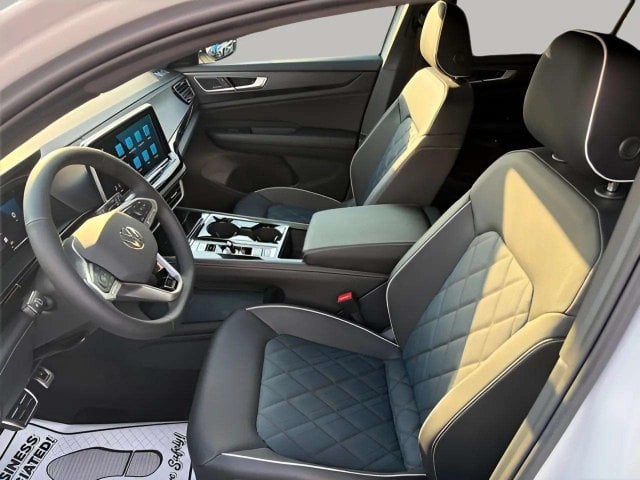 New 2026 Volkswagen Atlas Cross Sport SEL Premium R-Line - photo - 4