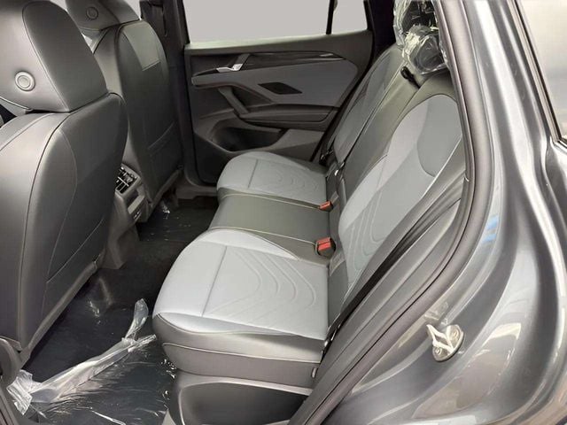 New 2026 Volkswagen Tiguan 2.0T SE R-Line Black - photo - 5