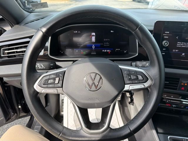 Pre-Owned 2025 Volkswagen Jetta 1.5T Sport - photo - 9